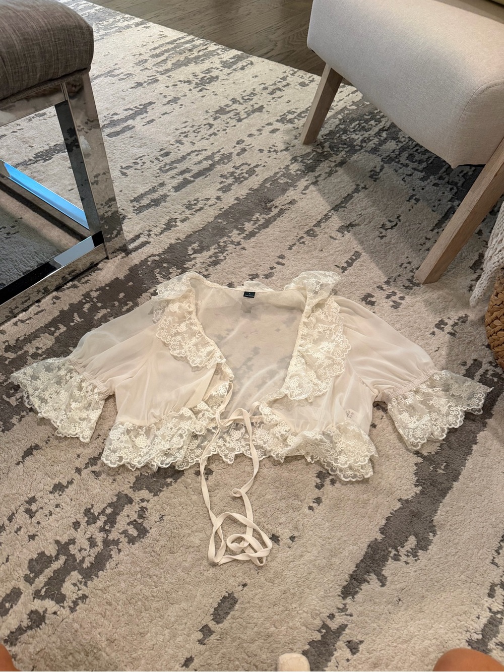 Ivory lace ruffled crop top